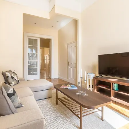 Center Dream 2br/2bath Apartment