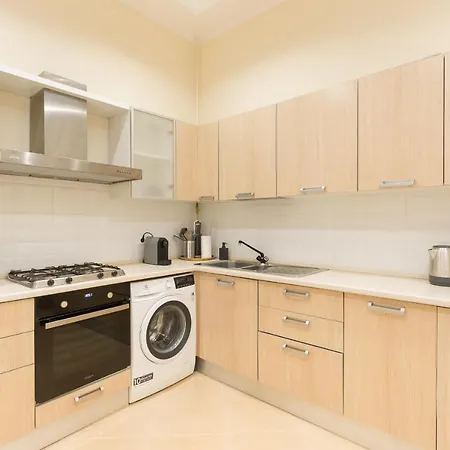 Center Dream 2br/2bath