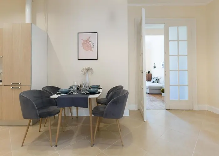 Center Dream 2br/2bath *